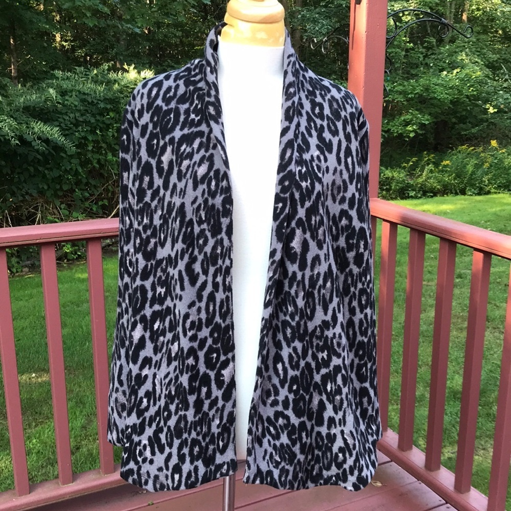 SUSAN GRAVER Size XL leopard print open cardigan duster